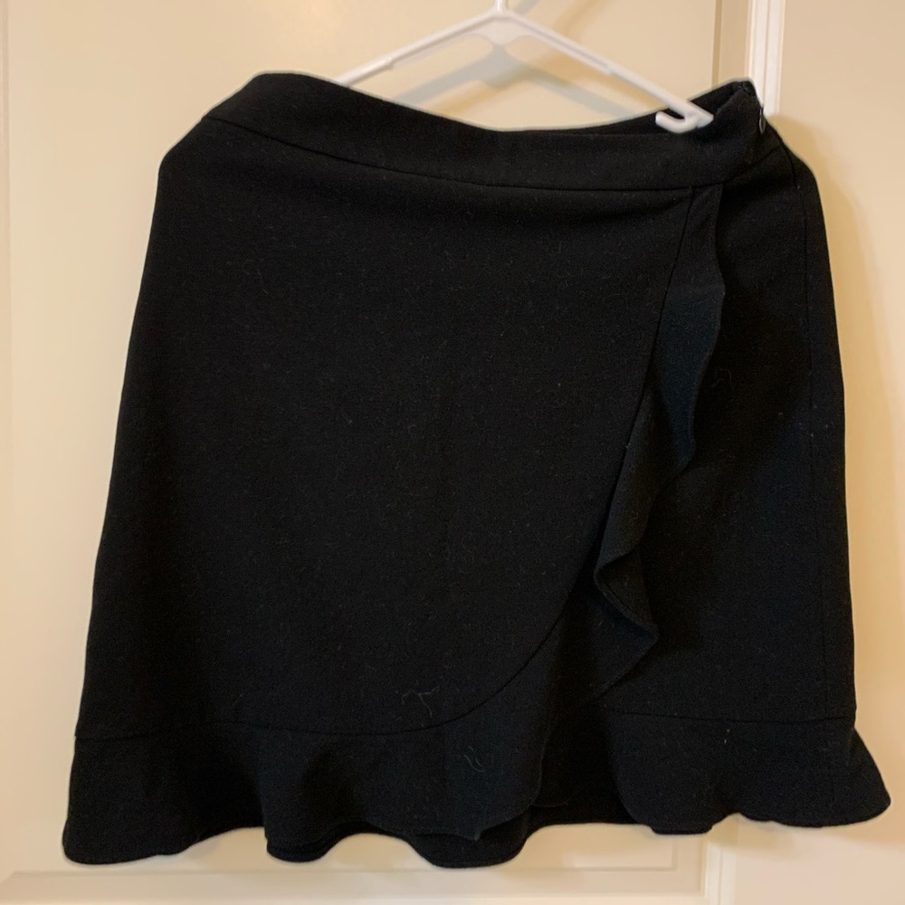 Ruffle Loft Outlet Black Mini Skirt